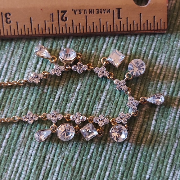 Goldtone Necklace with faux stones - Picture 2 of 3